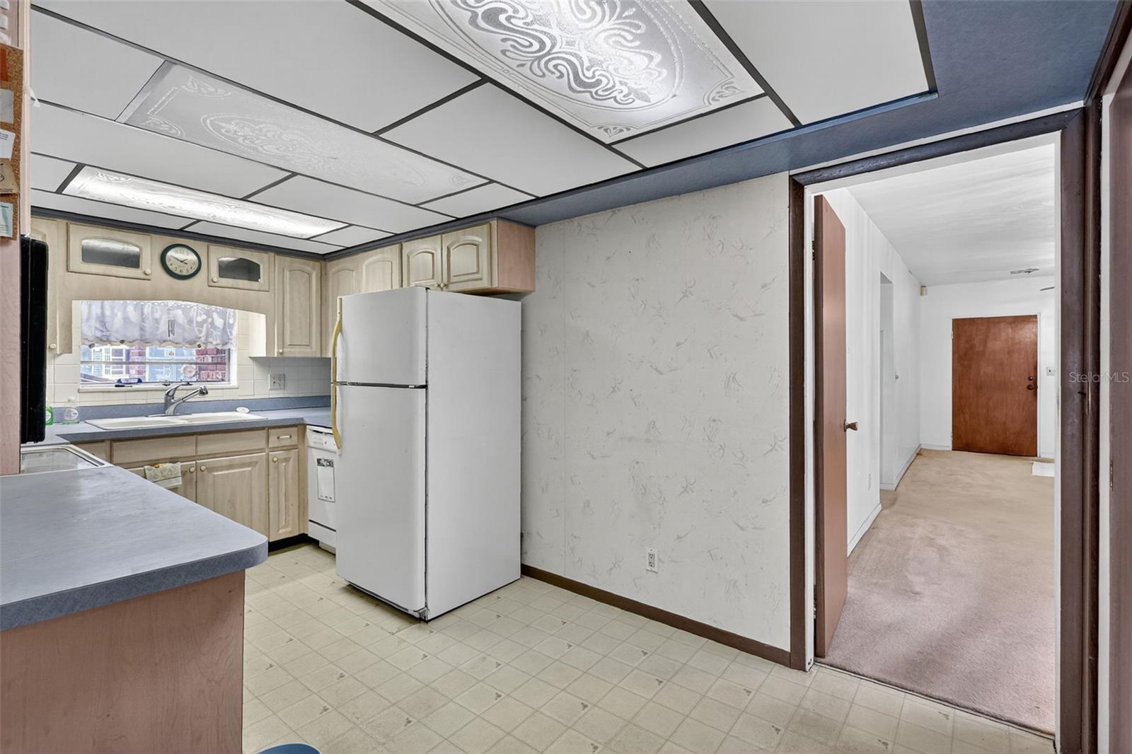 Image 11 of 62 For 5608 Palm River Road