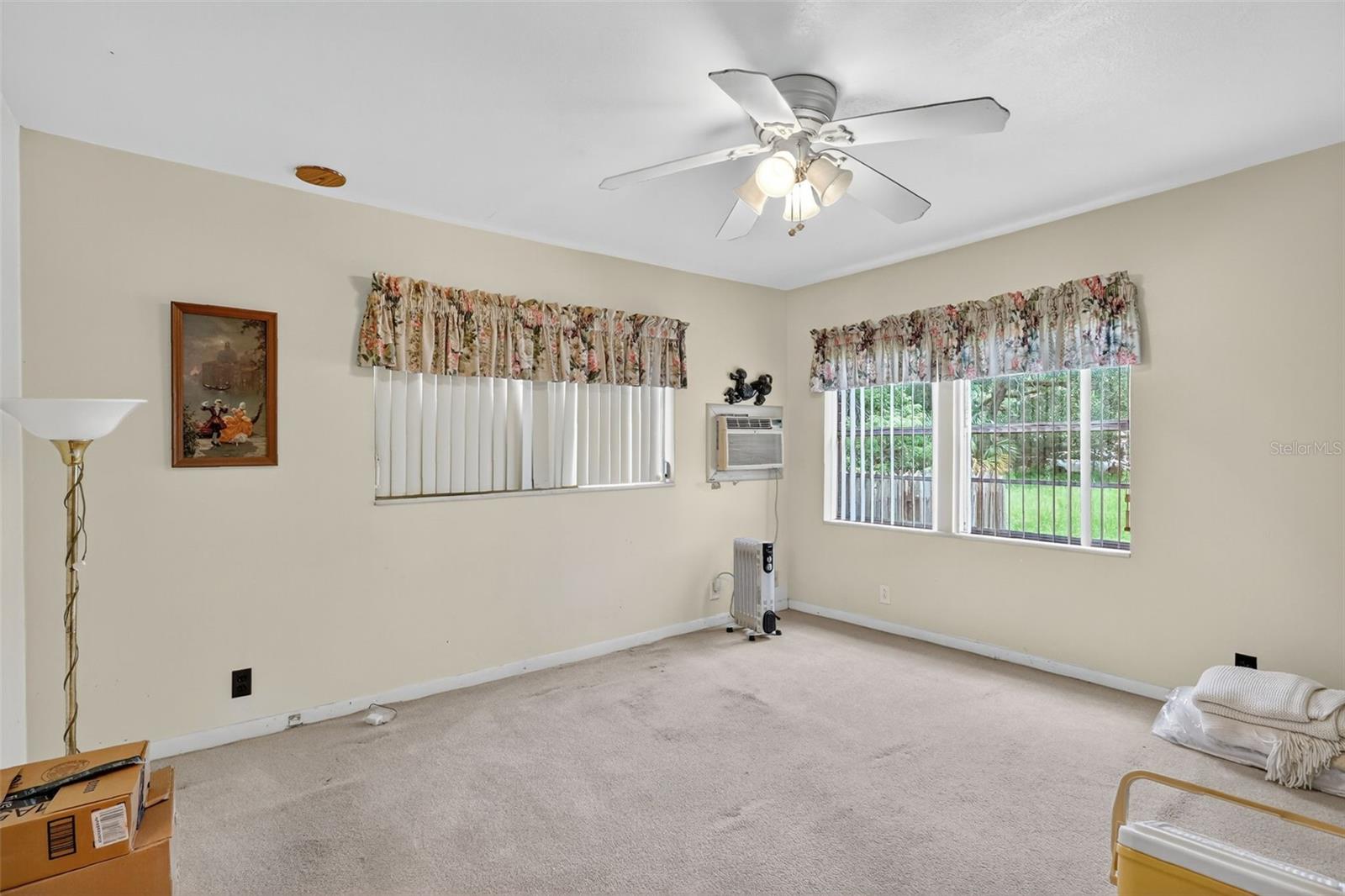 Image 14 of 62 For 5608 Palm River Road