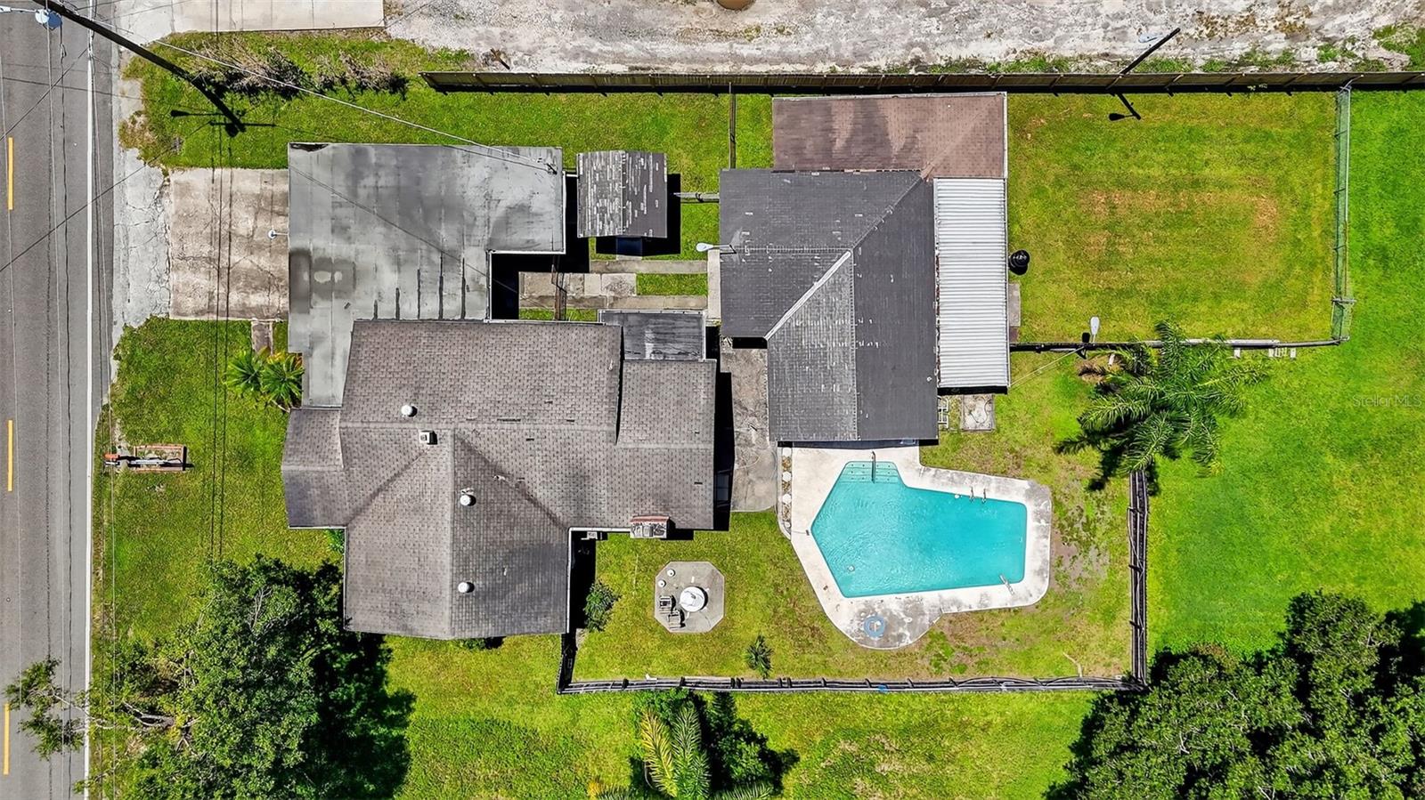 Image 3 of 62 For 5608 Palm River Road