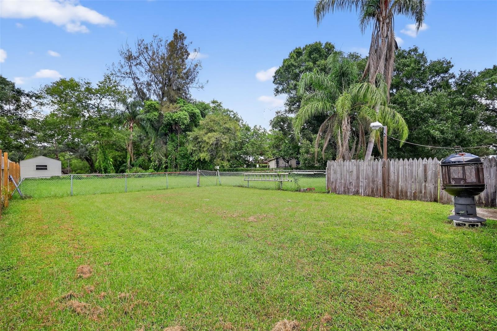 Image 43 of 62 For 5608 Palm River Road