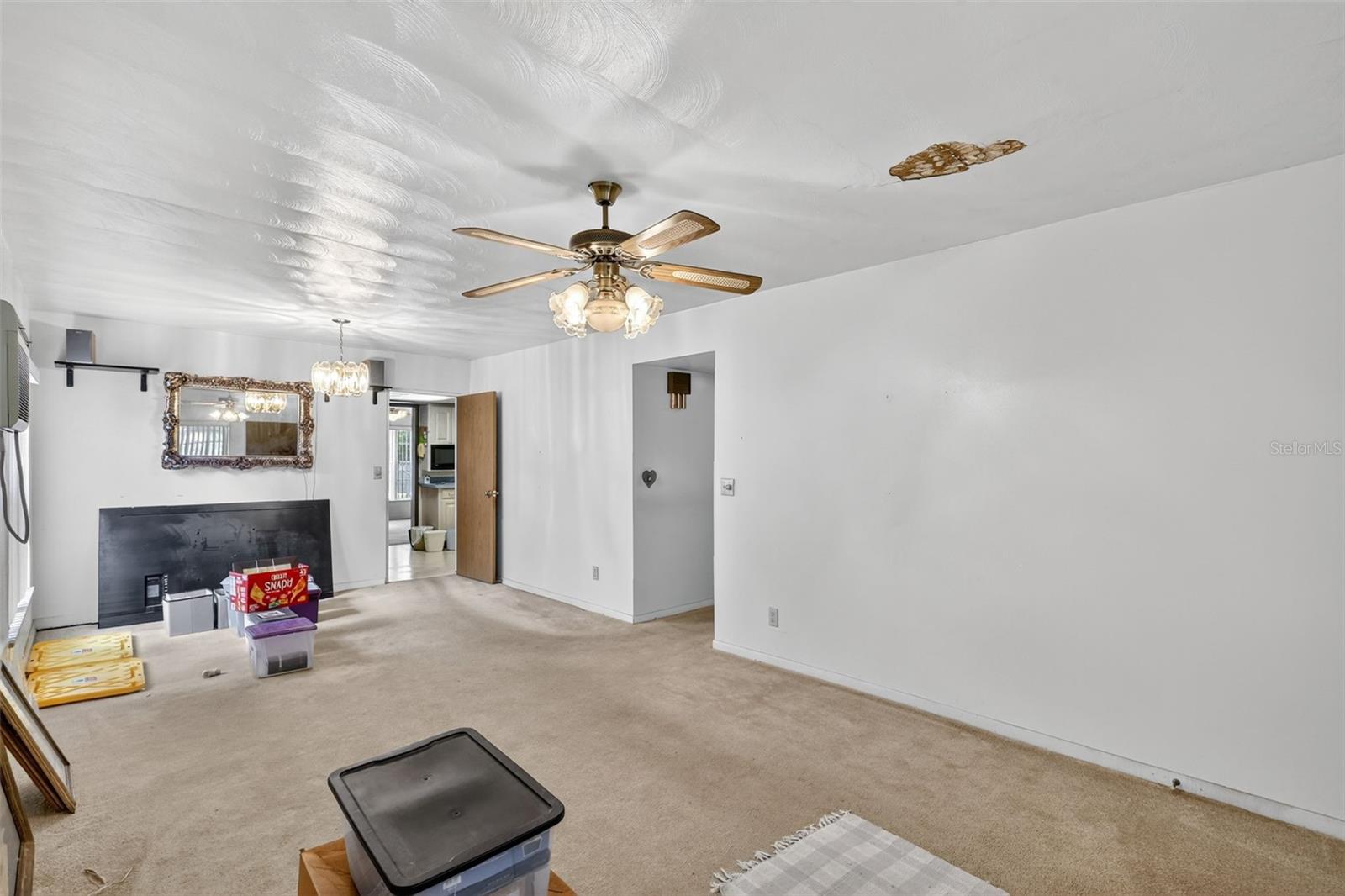 Image 6 of 62 For 5608 Palm River Road