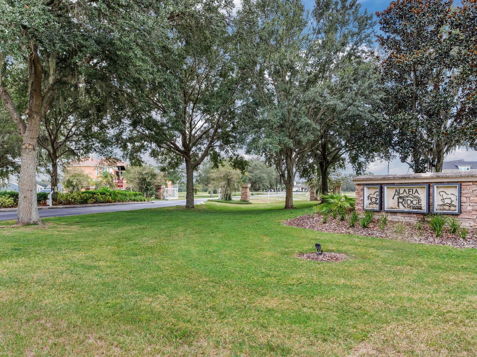 Listing photo id 61 for 8604 Alafia Hills Drive