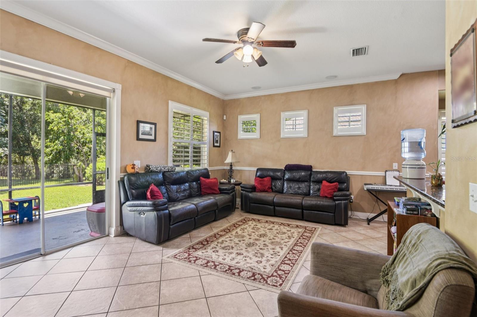 Image 14 of 58 For 8129 Lagerfeld Drive