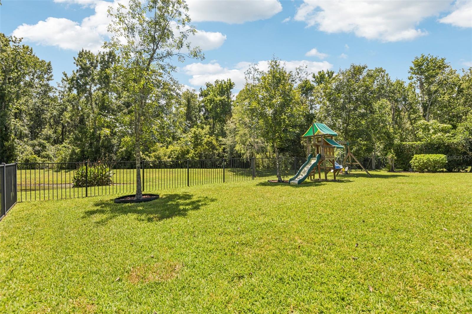 Image 43 of 58 For 8129 Lagerfeld Drive