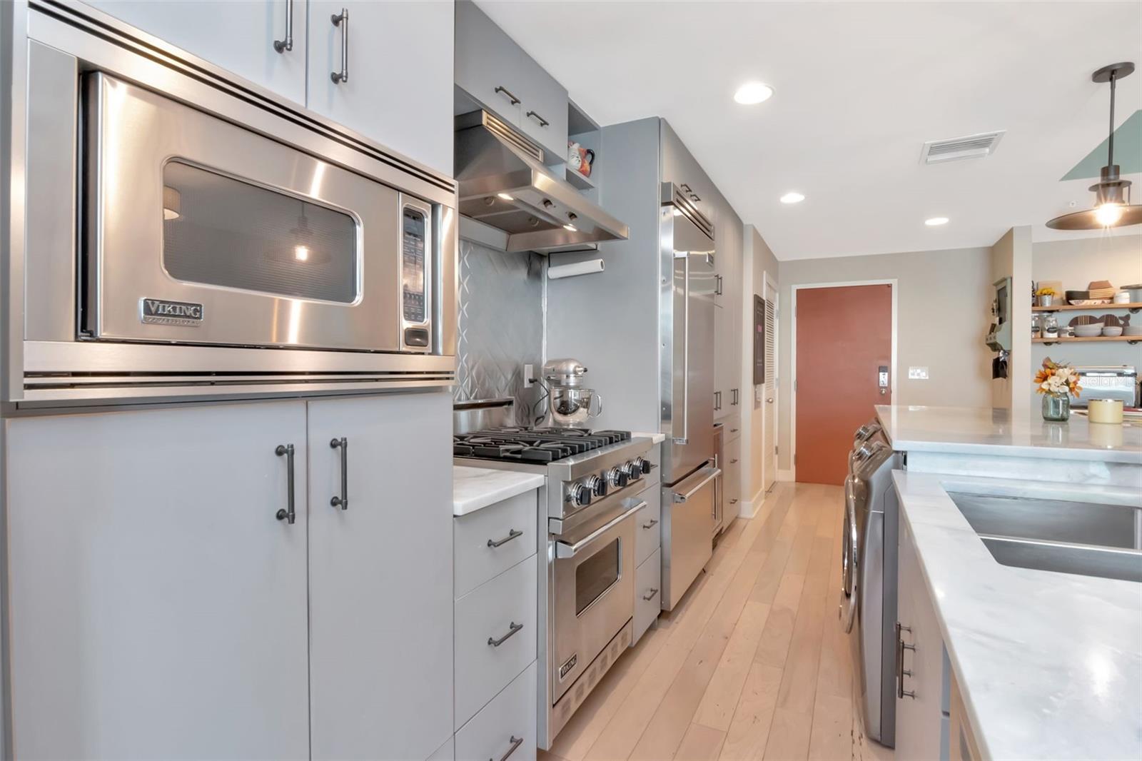 Image 11 of 80 For 1120 Kennedy Boulevard 611