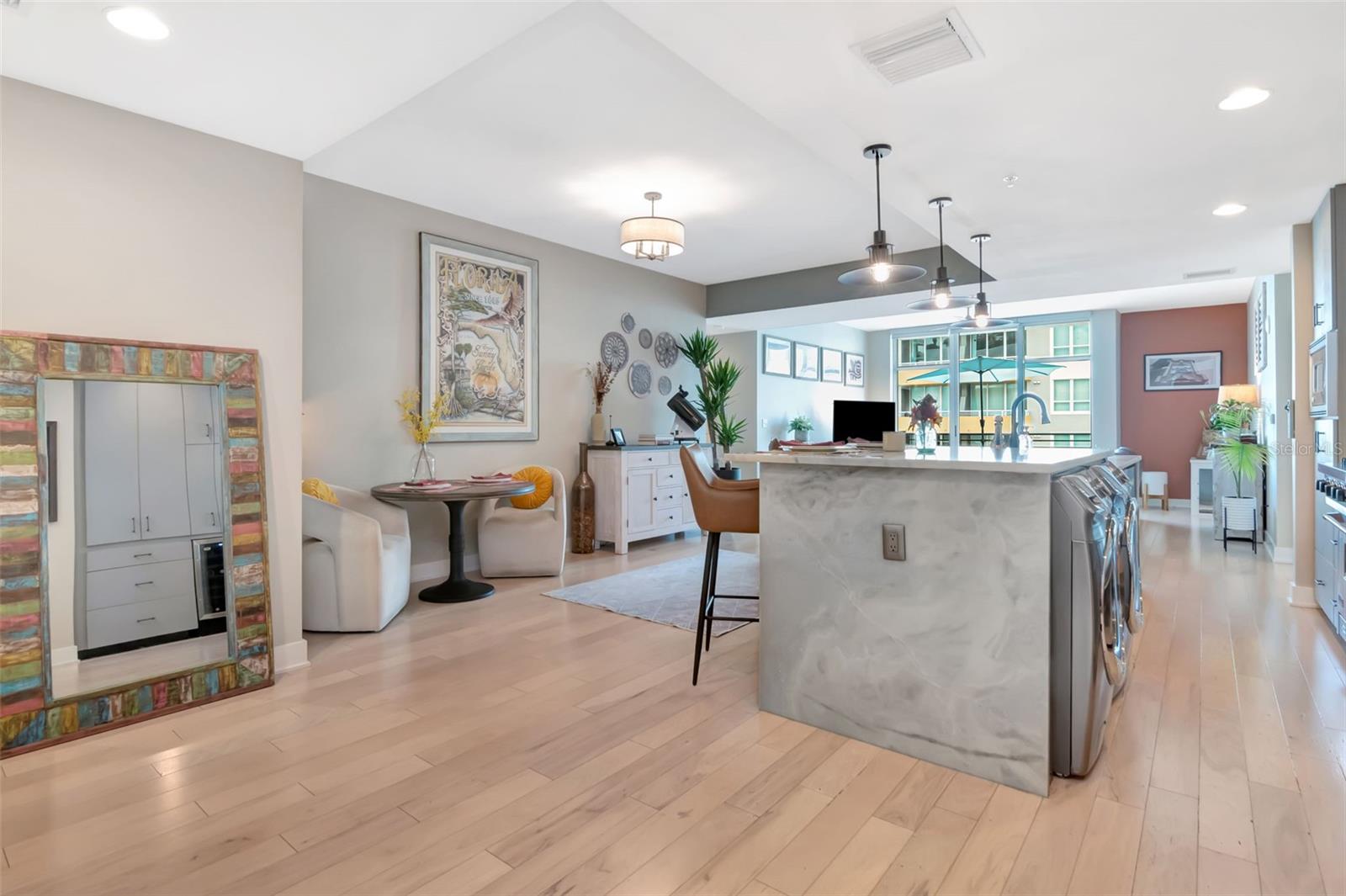 Image 2 of 80 For 1120 Kennedy Boulevard 611