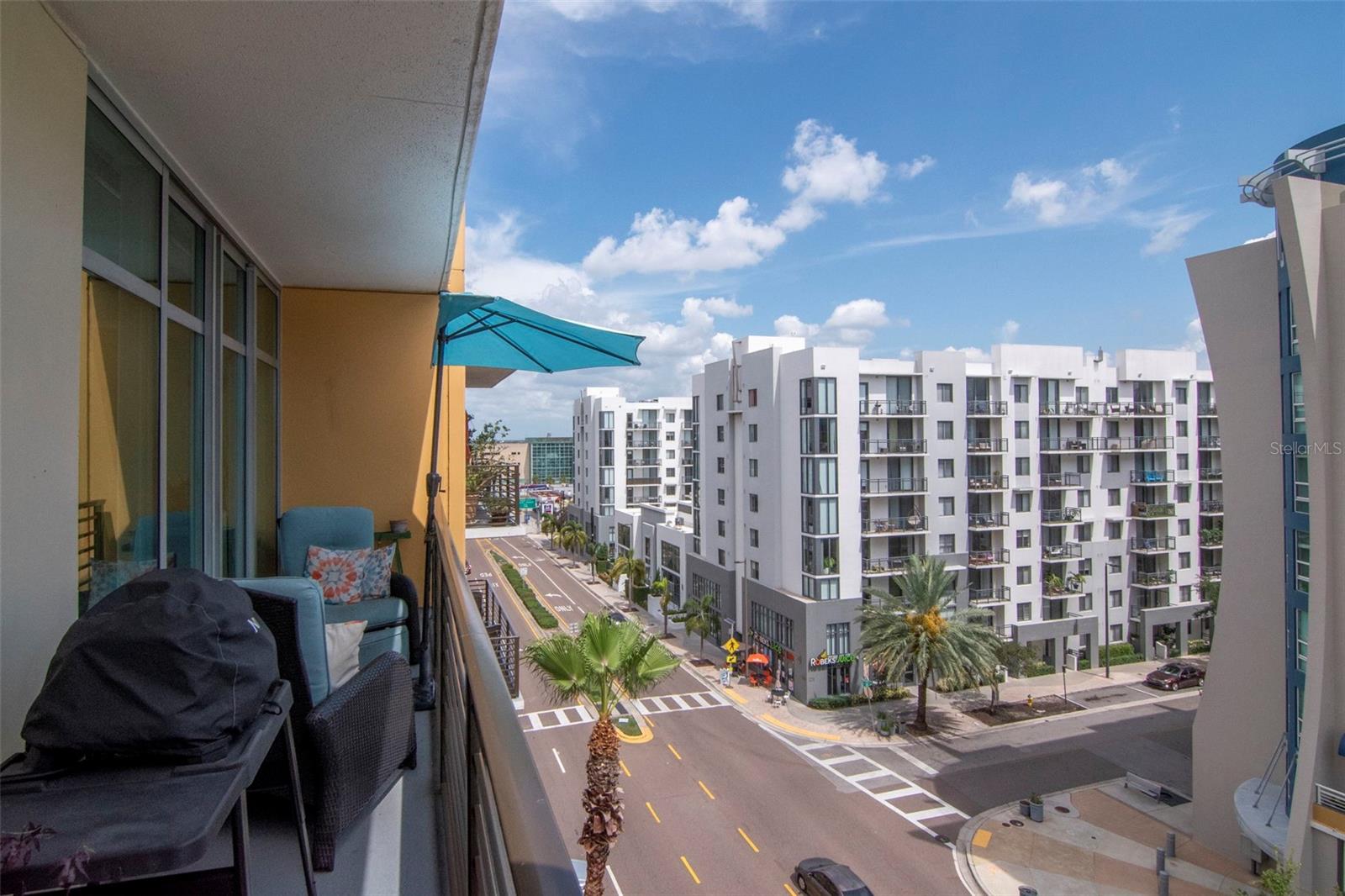 Image 23 of 80 For 1120 Kennedy Boulevard 611