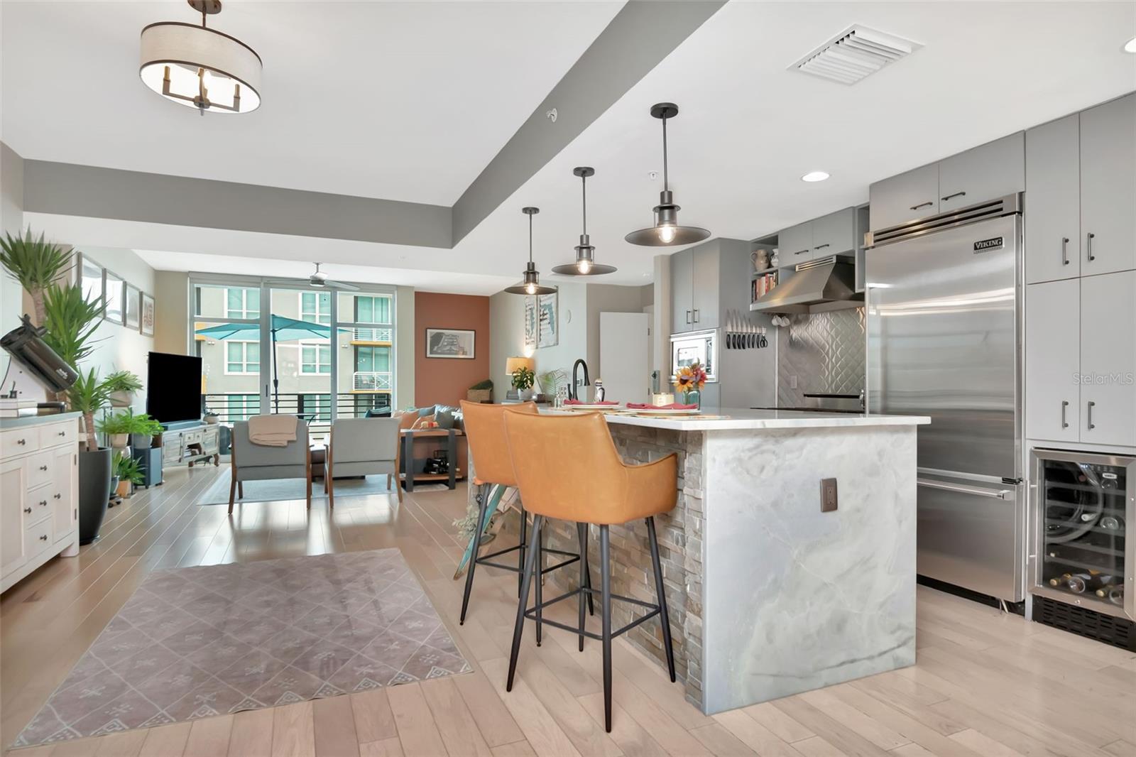 Image 4 of 80 For 1120 Kennedy Boulevard 611