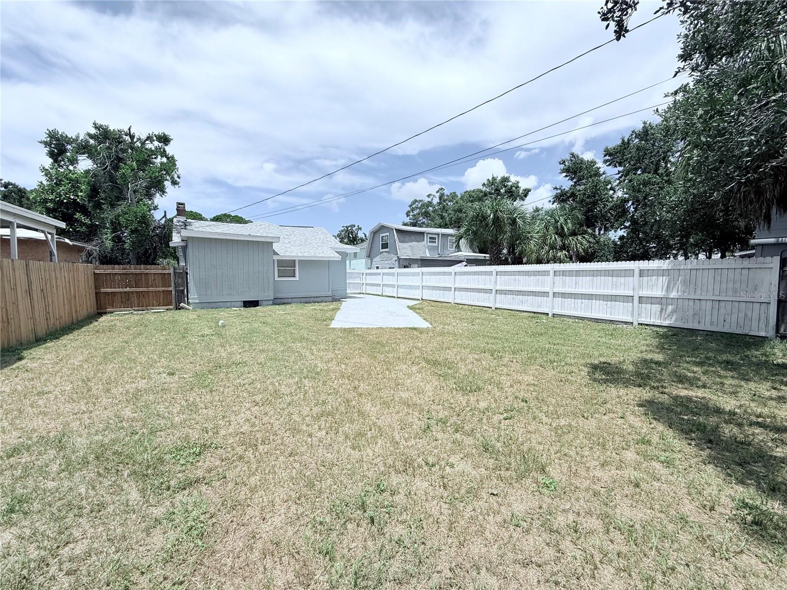 Image 18 of 18 For 1922 23rd Street S