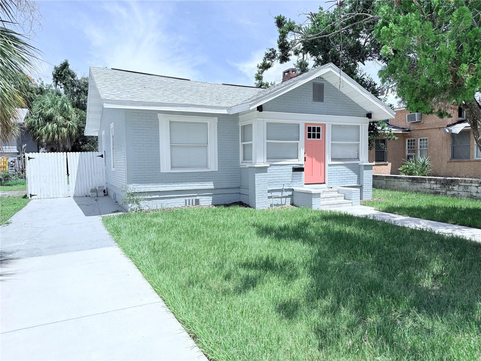 Image 2 of 18 For 1922 23rd Street S