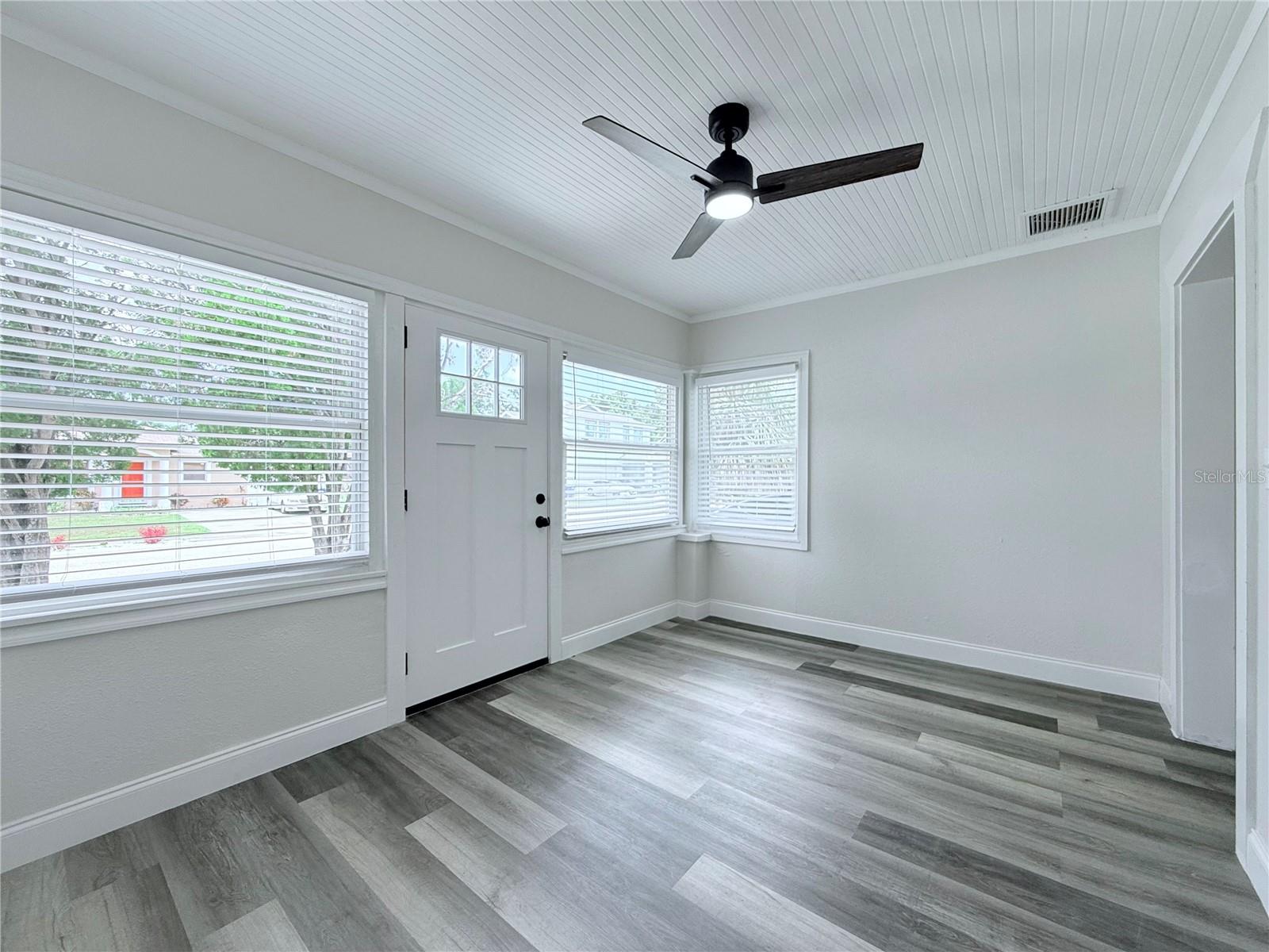 Image 3 of 18 For 1922 23rd Street S
