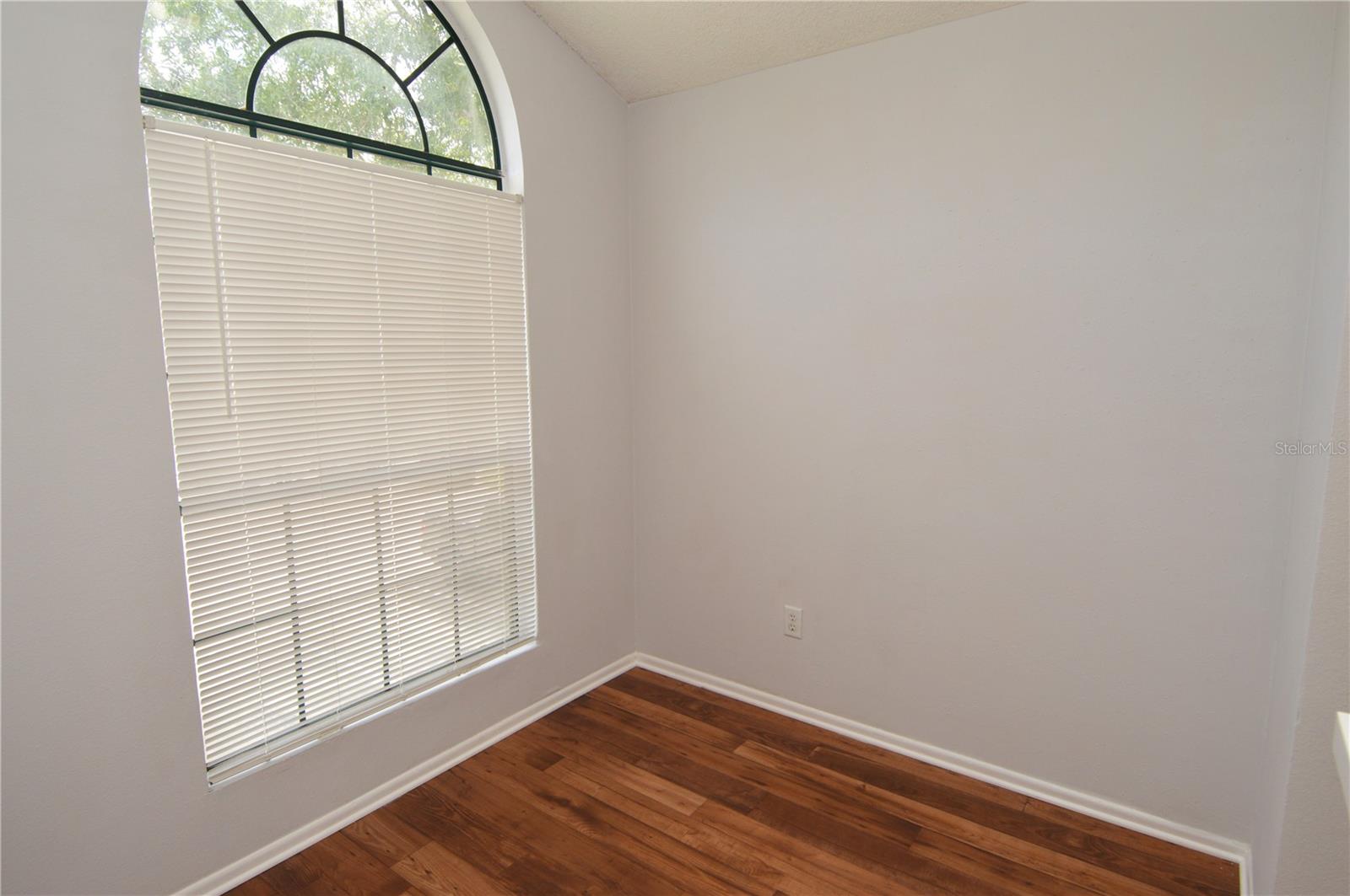 Image 11 of 93 For 8728 Mallard Reserve Drive 201