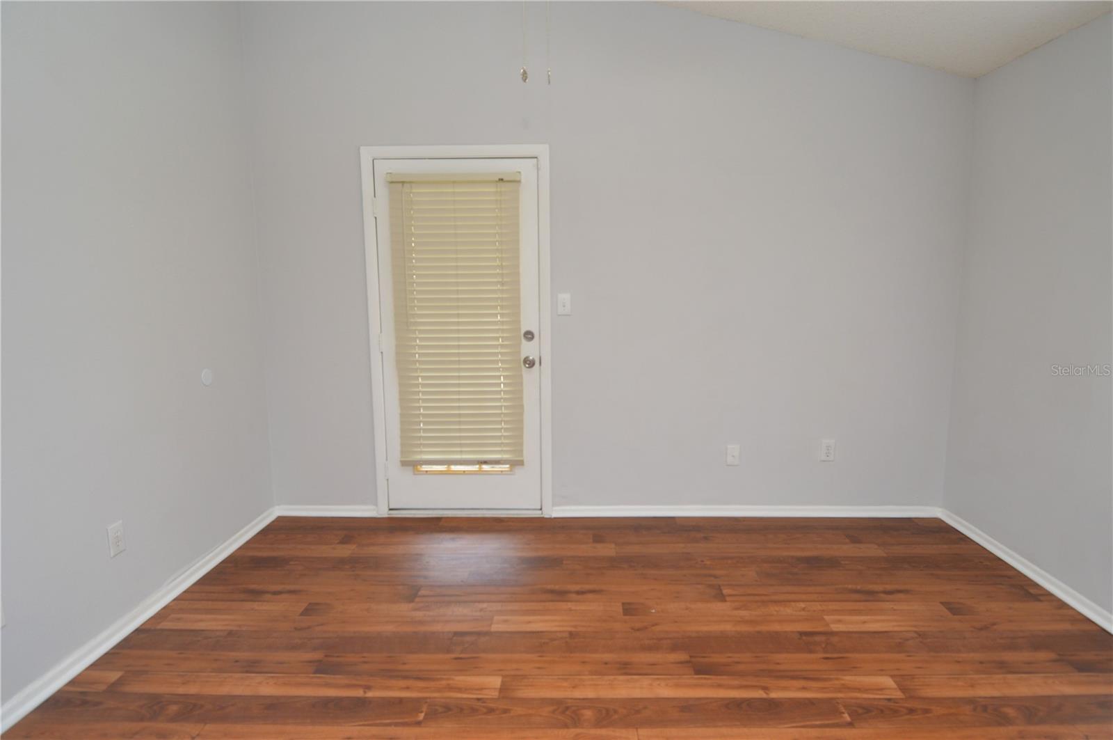 Image 17 of 93 For 8728 Mallard Reserve Drive 201