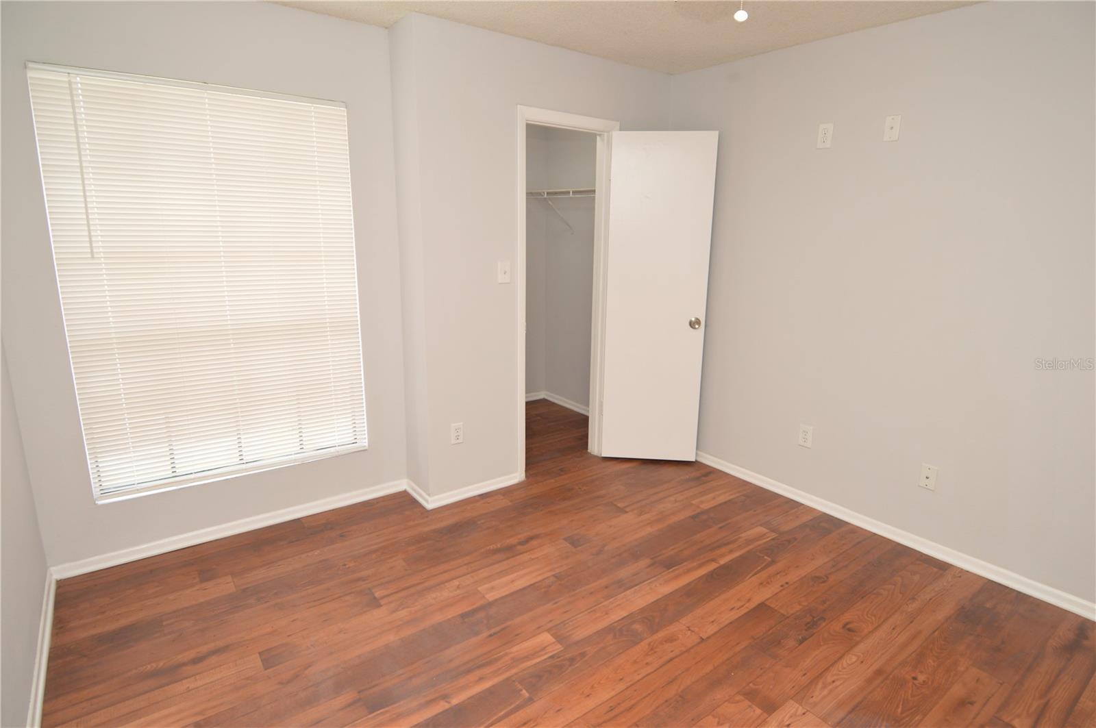 Image 21 of 93 For 8728 Mallard Reserve Drive 201