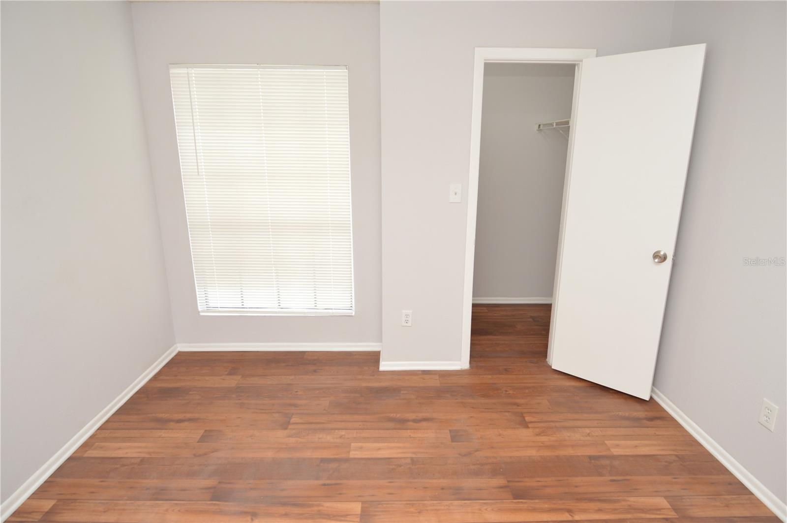 Image 22 of 93 For 8728 Mallard Reserve Drive 201