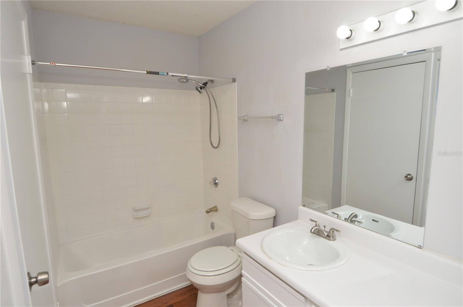 Image 29 of 93 For 8728 Mallard Reserve Drive 201