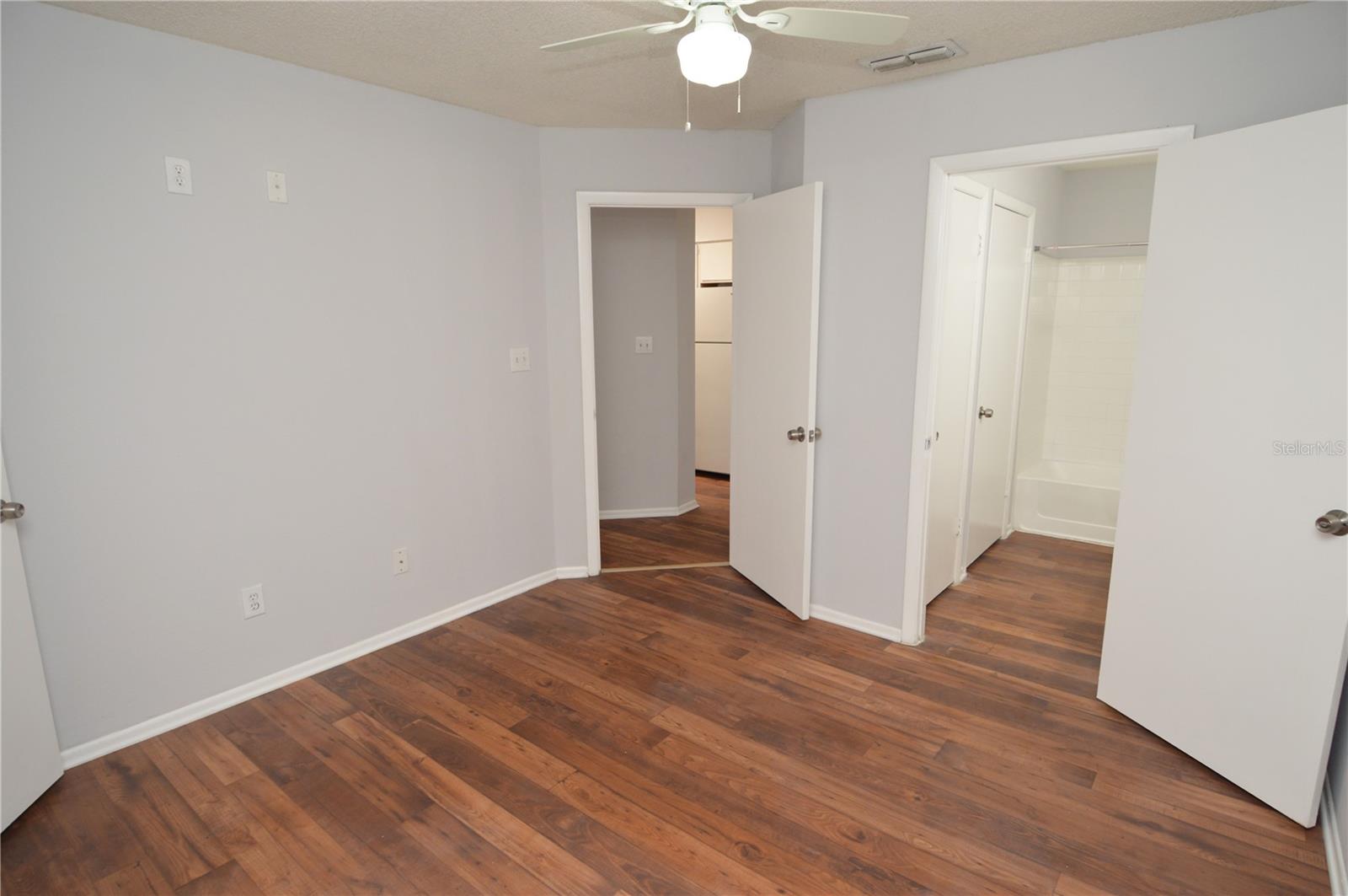 Image 34 of 93 For 8728 Mallard Reserve Drive 201