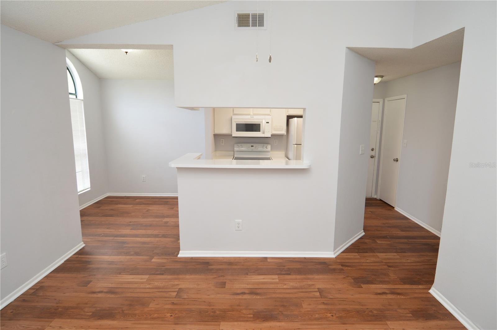Image 8 of 93 For 8728 Mallard Reserve Drive 201
