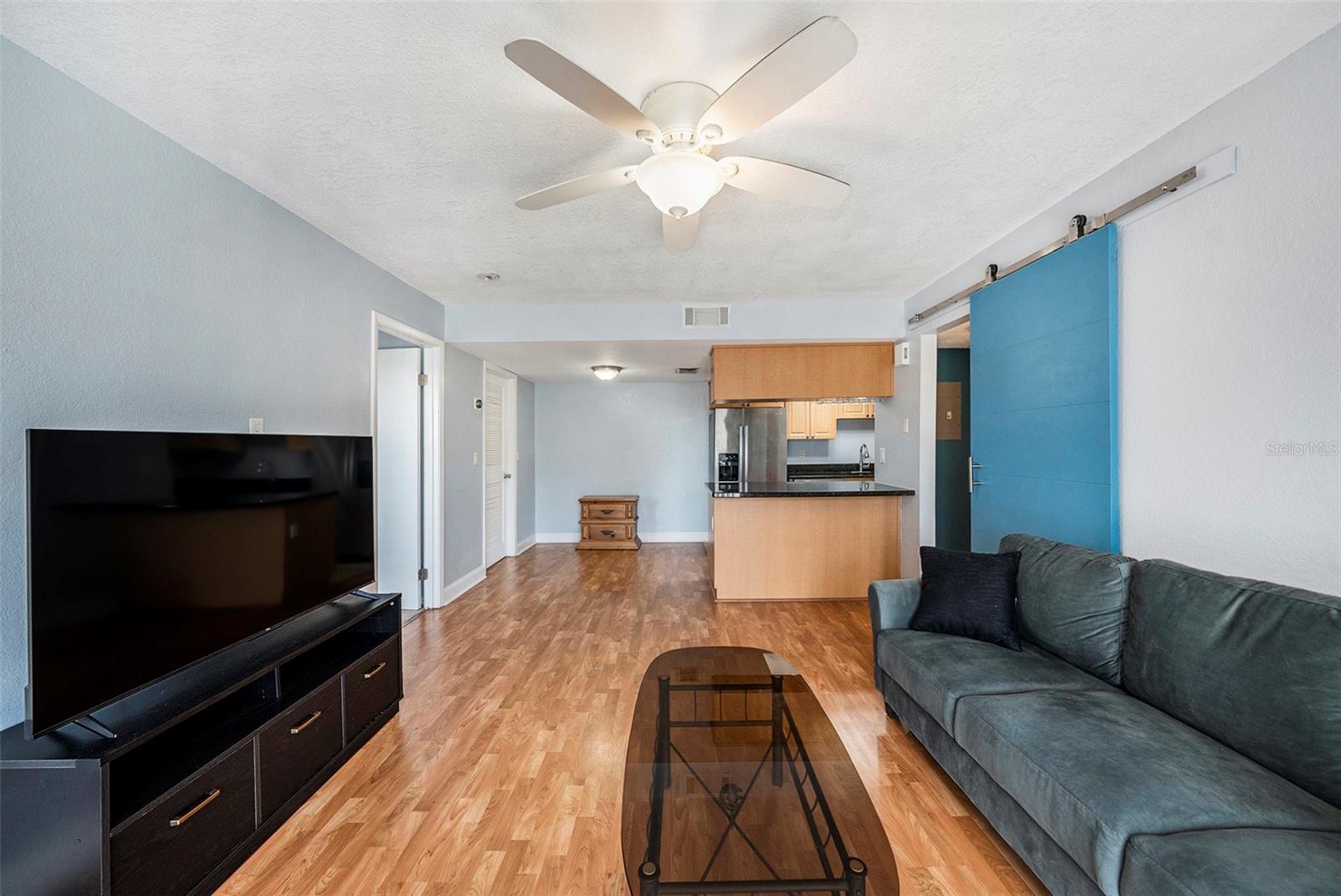 Image 10 of 29 For 3711 Iowa Avenue 214