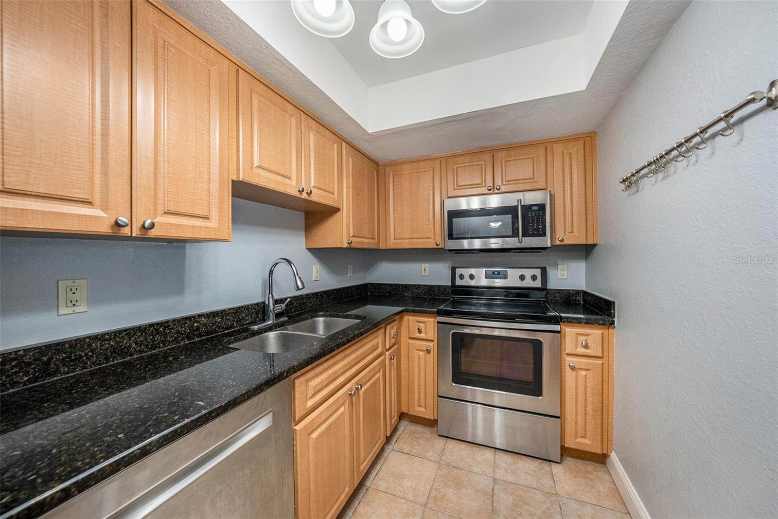 Image 15 of 29 For 3711 Iowa Avenue 214