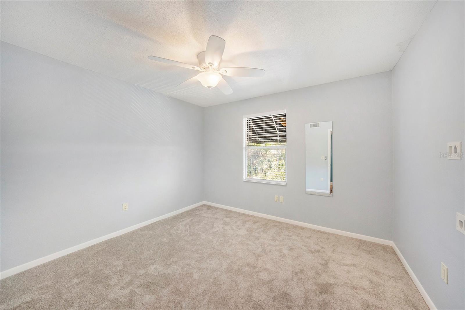 Image 20 of 29 For 3711 Iowa Avenue 214