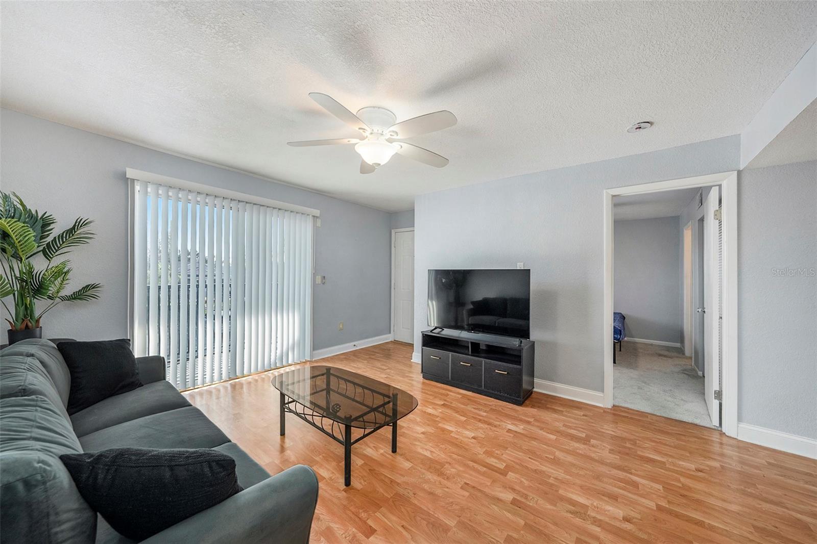 Image 5 of 29 For 3711 Iowa Avenue 214