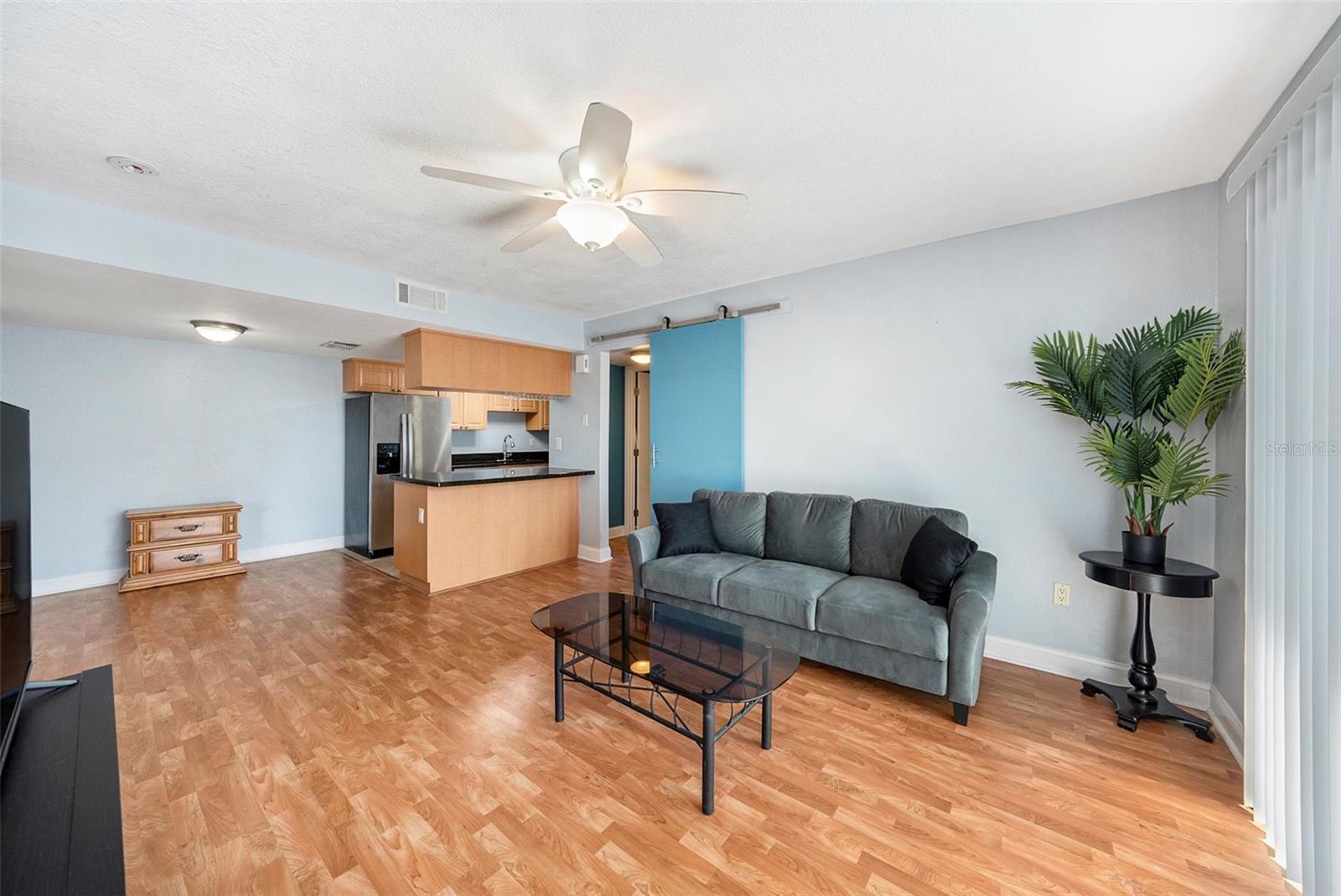 Image 9 of 29 For 3711 Iowa Avenue 214