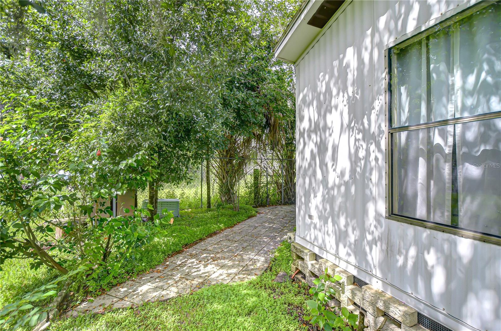 Image 17 of 56 For 34121 Tree Lake Drive