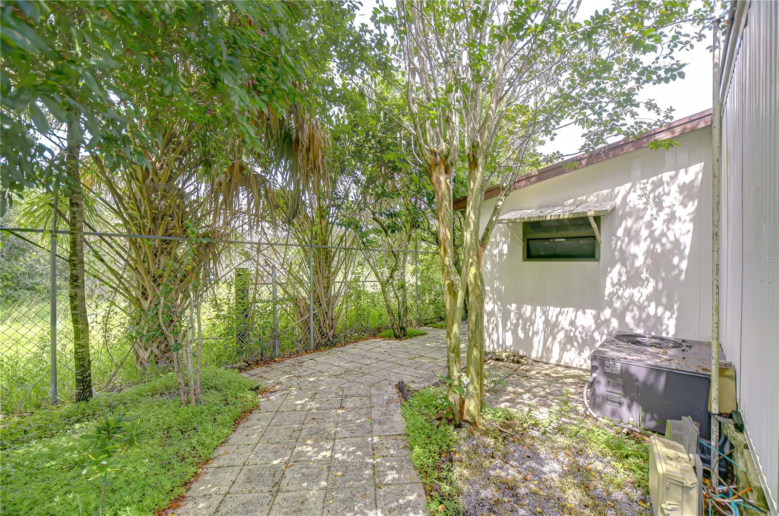Image 18 of 56 For 34121 Tree Lake Drive