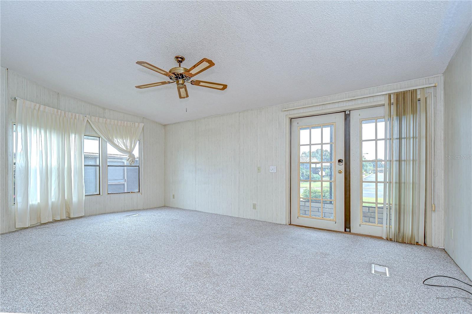 Image 30 of 56 For 34121 Tree Lake Drive