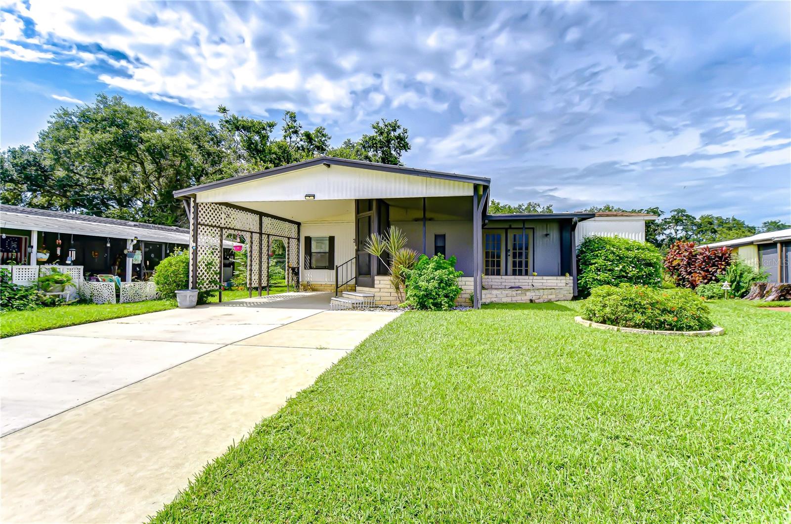 Image 4 of 56 For 34121 Tree Lake Drive
