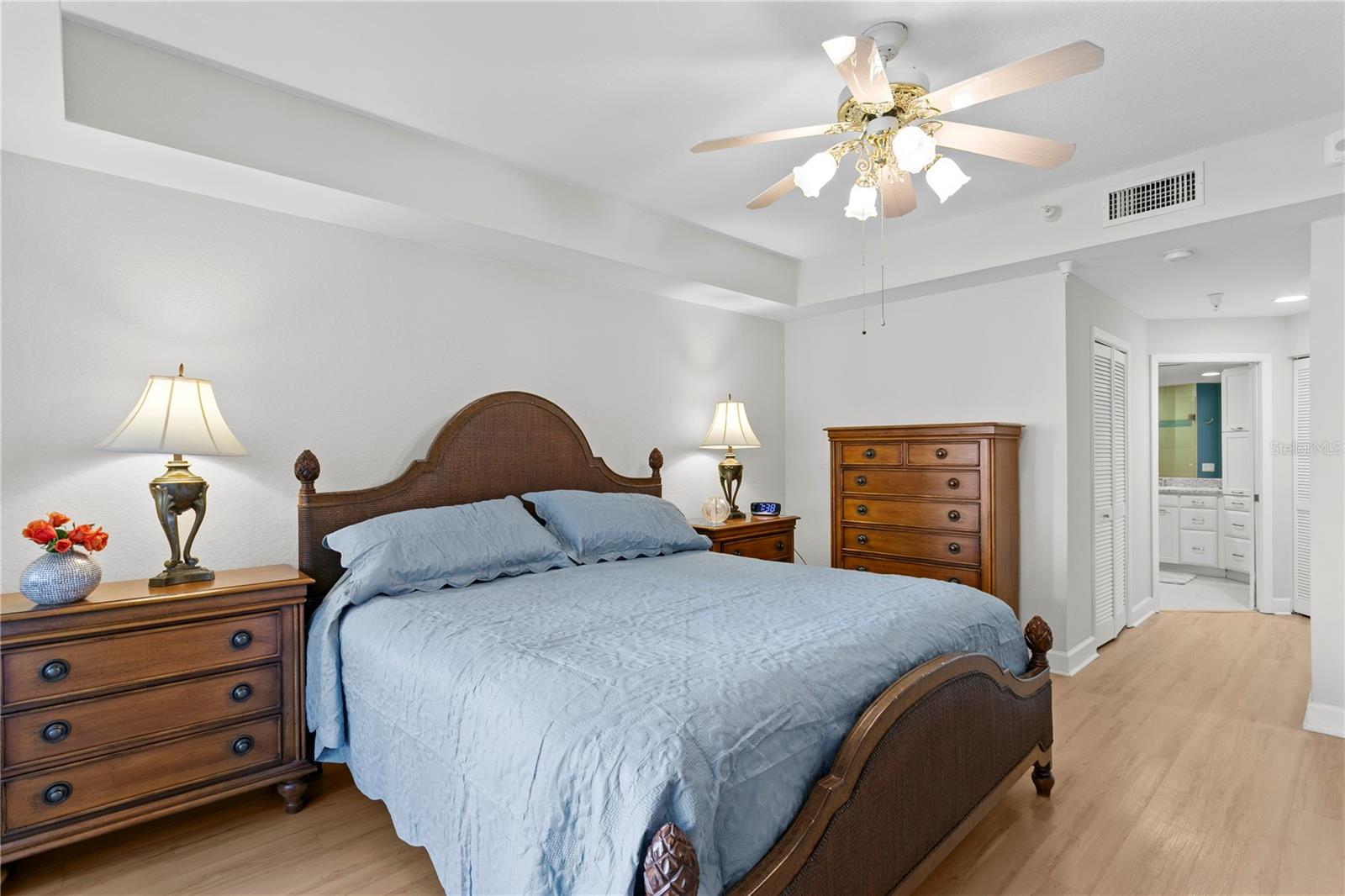Image 24 of 61 For 4801 Osprey Drive S 101