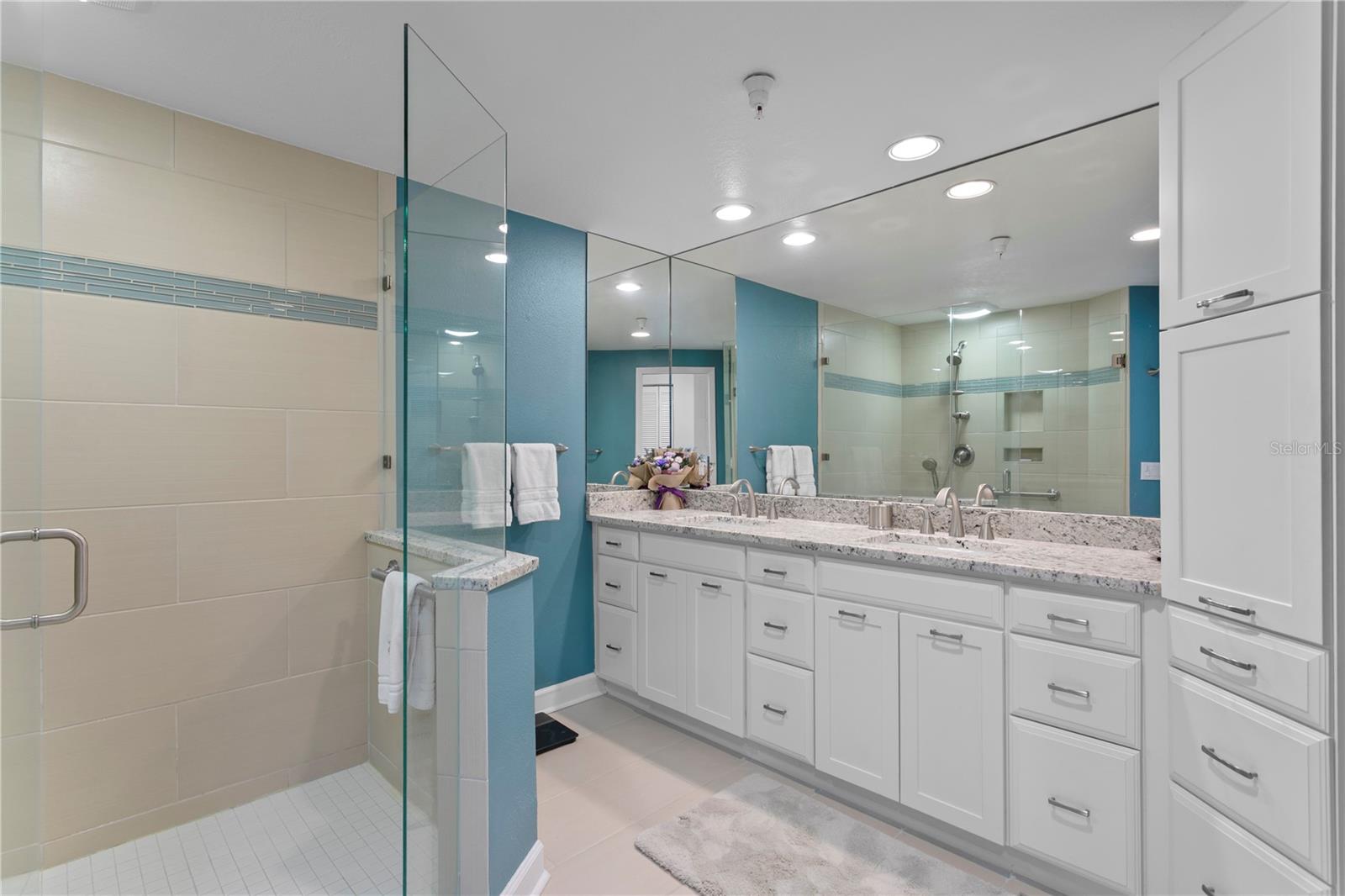 Image 25 of 61 For 4801 Osprey Drive S 101