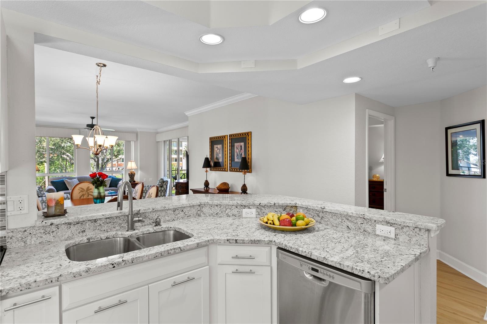 Image 8 of 61 For 4801 Osprey Drive S 101