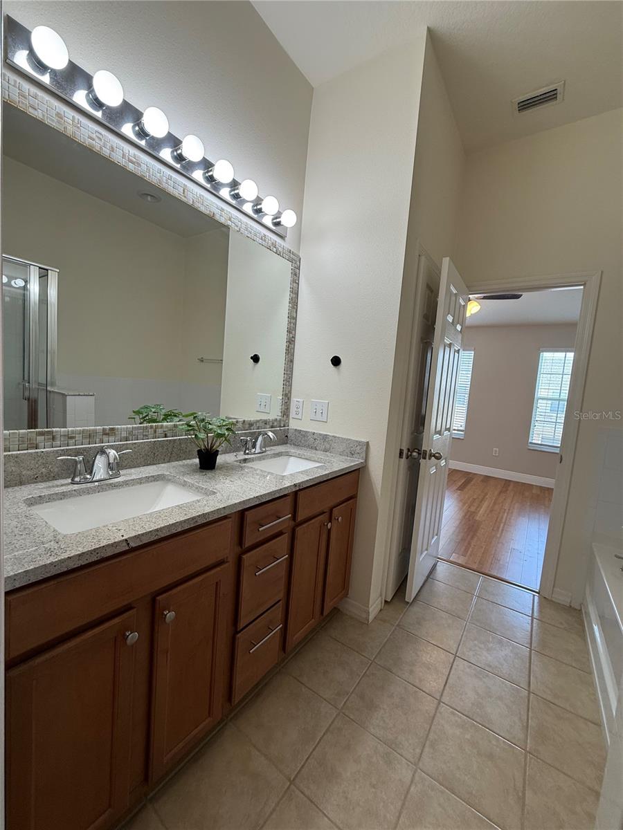 Image 19 of 26 For 4674 69th Place N