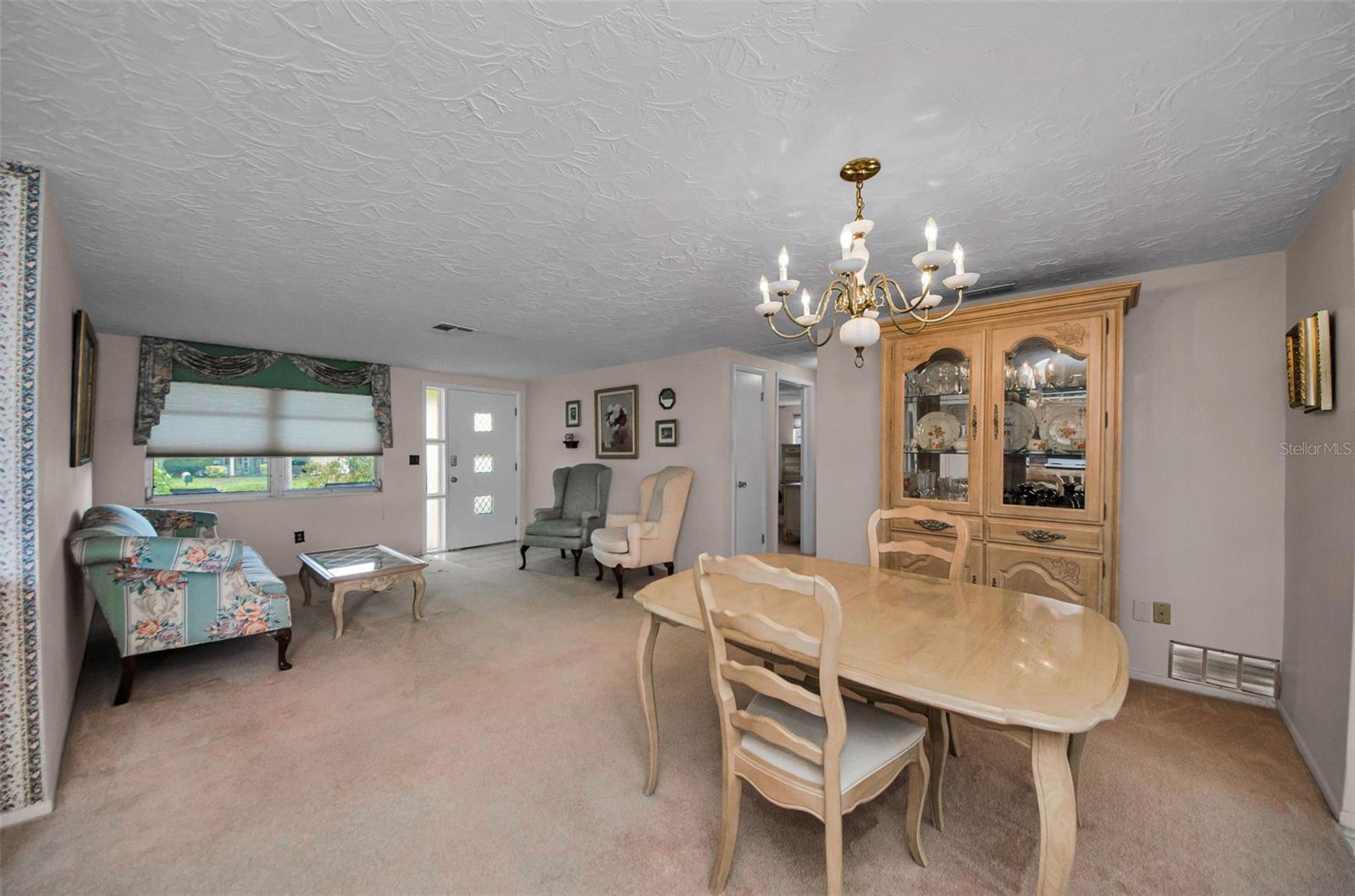 Image 11 of 34 For 2135 Erin Drive