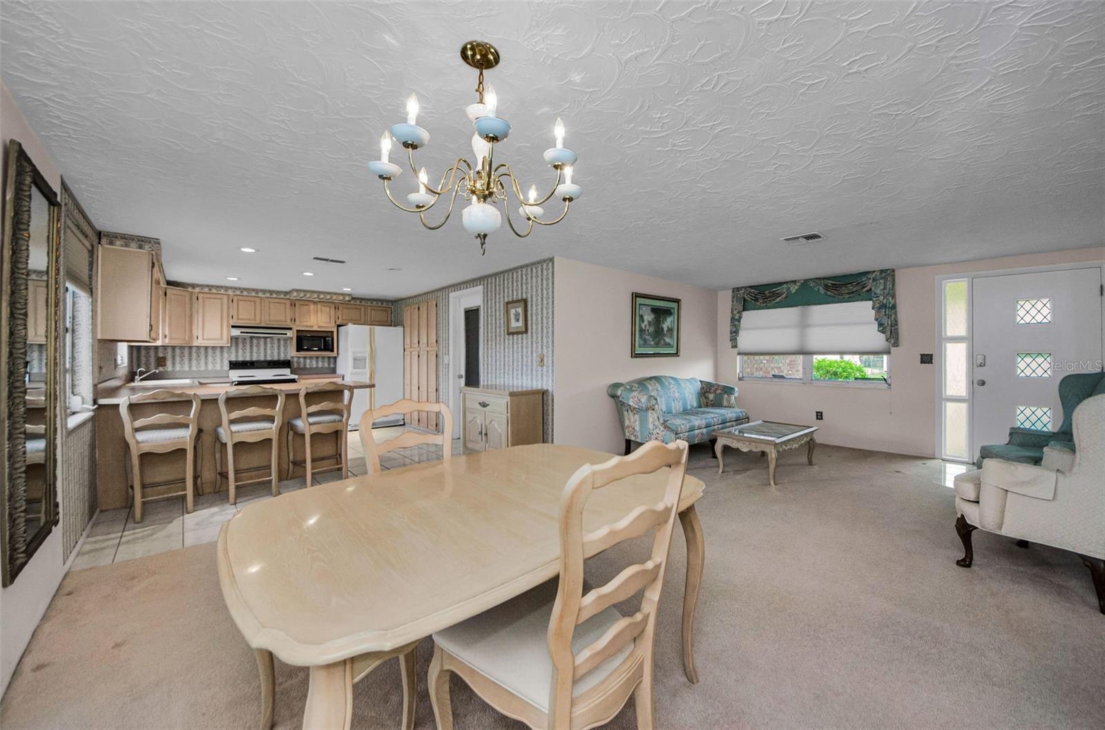 Image 12 of 34 For 2135 Erin Drive