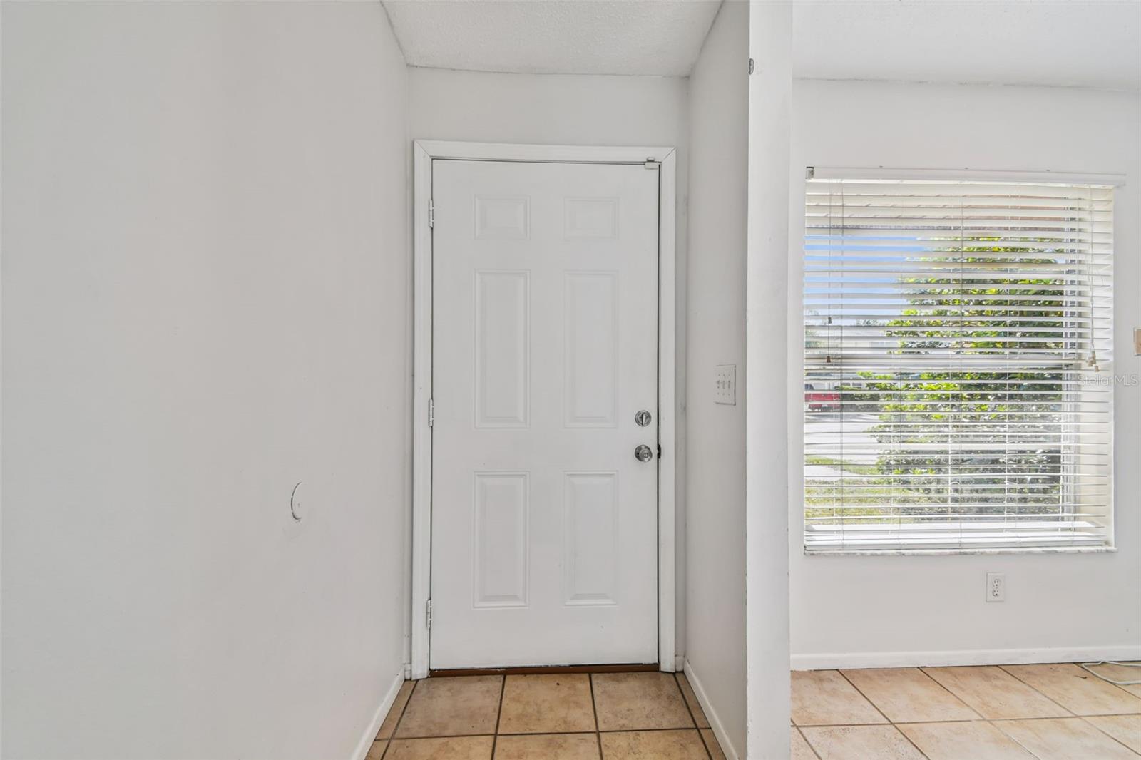 Image 13 of 68 For 14114 Village View Drive
