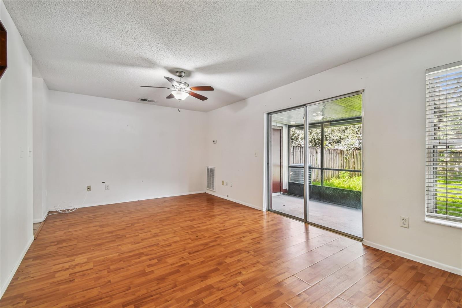 Image 31 of 68 For 14114 Village View Drive