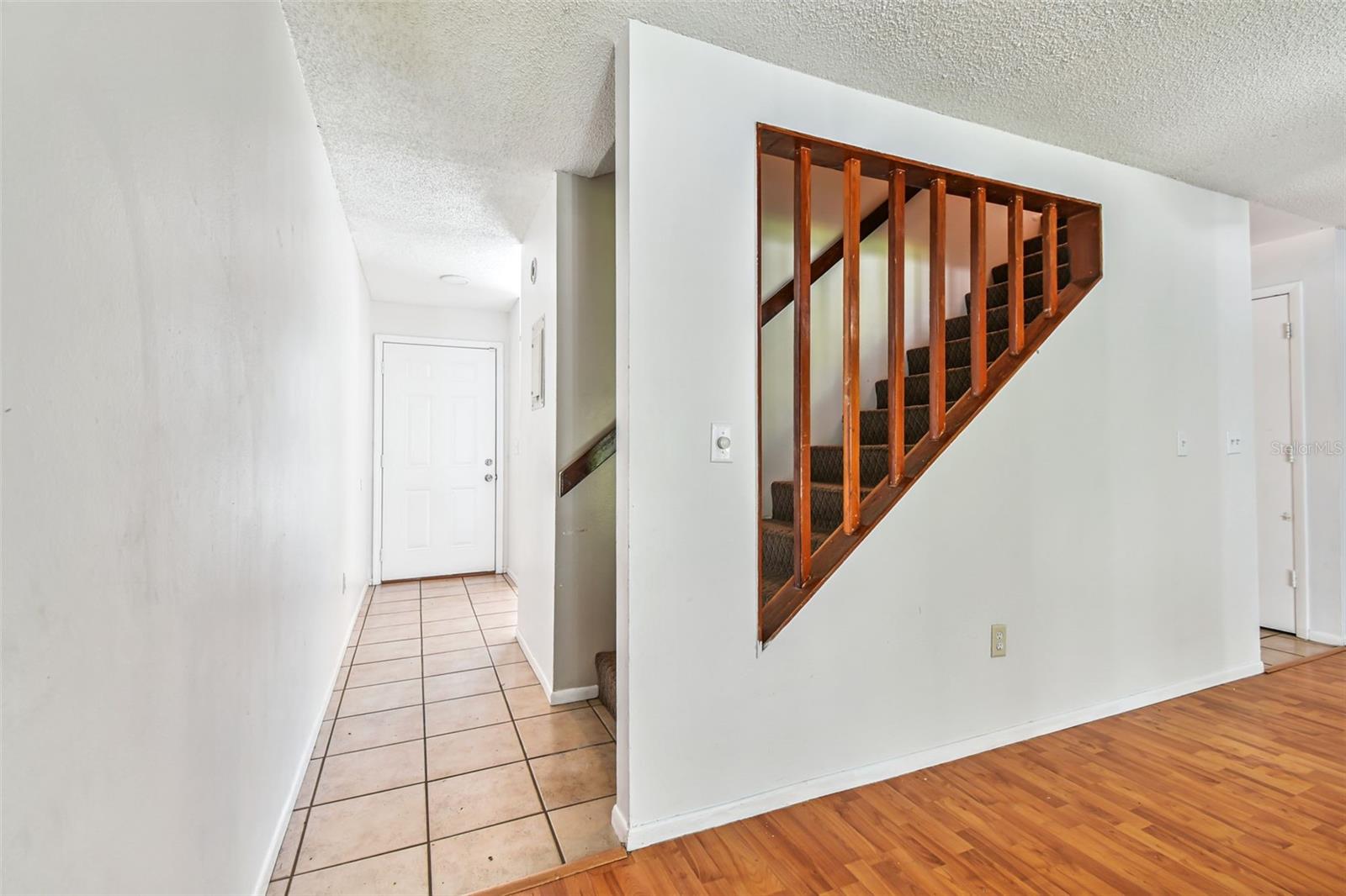 Image 32 of 68 For 14114 Village View Drive