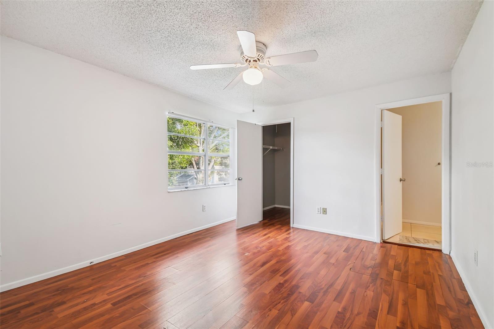 Image 41 of 68 For 14114 Village View Drive