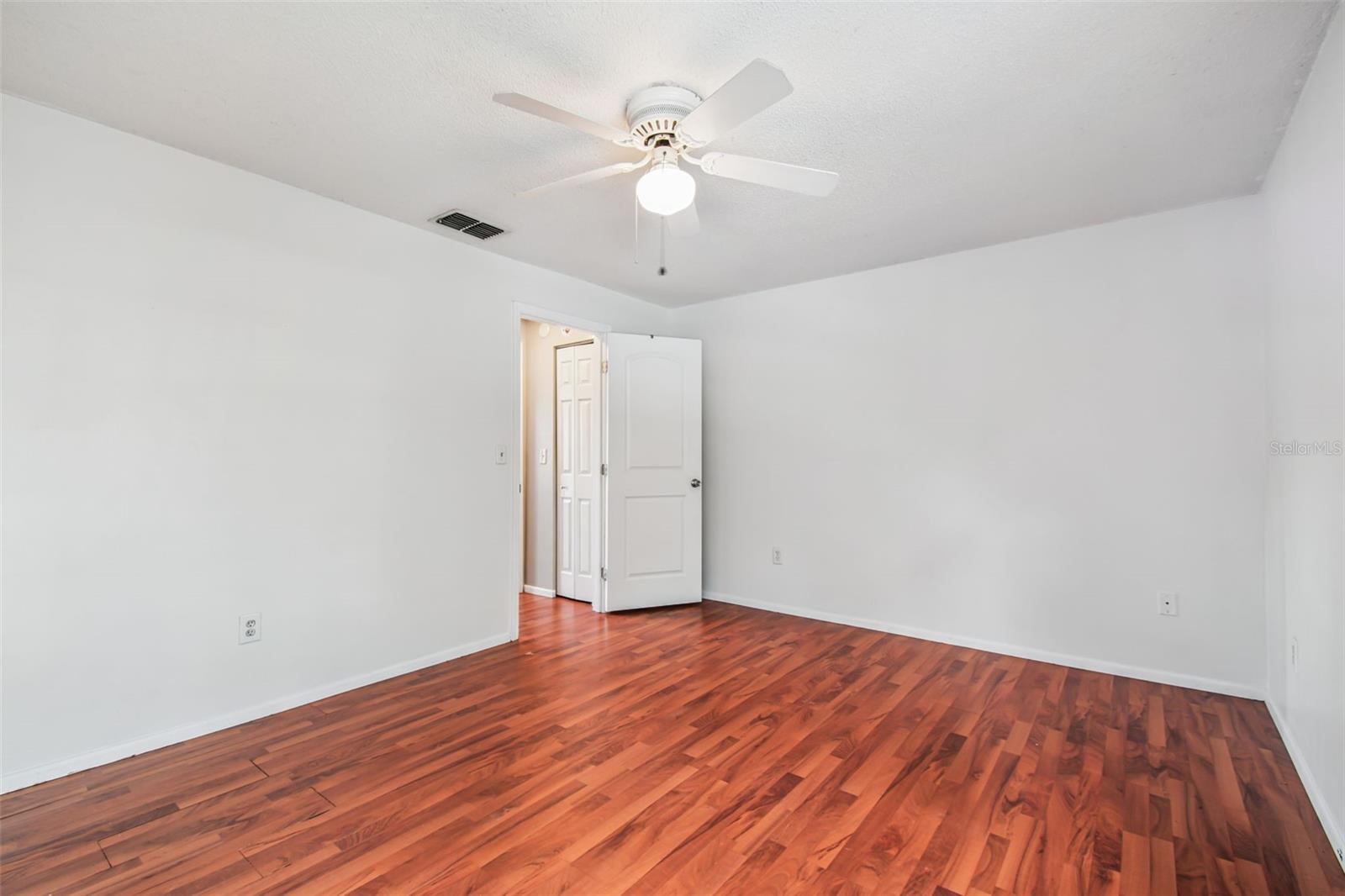 Image 43 of 68 For 14114 Village View Drive