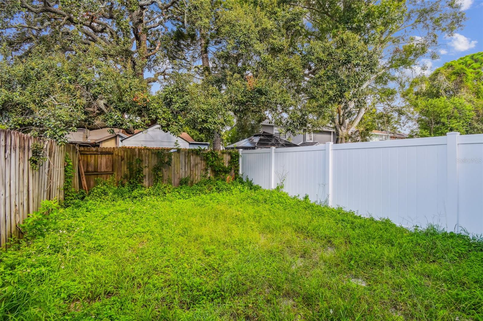 Image 51 of 68 For 14114 Village View Drive