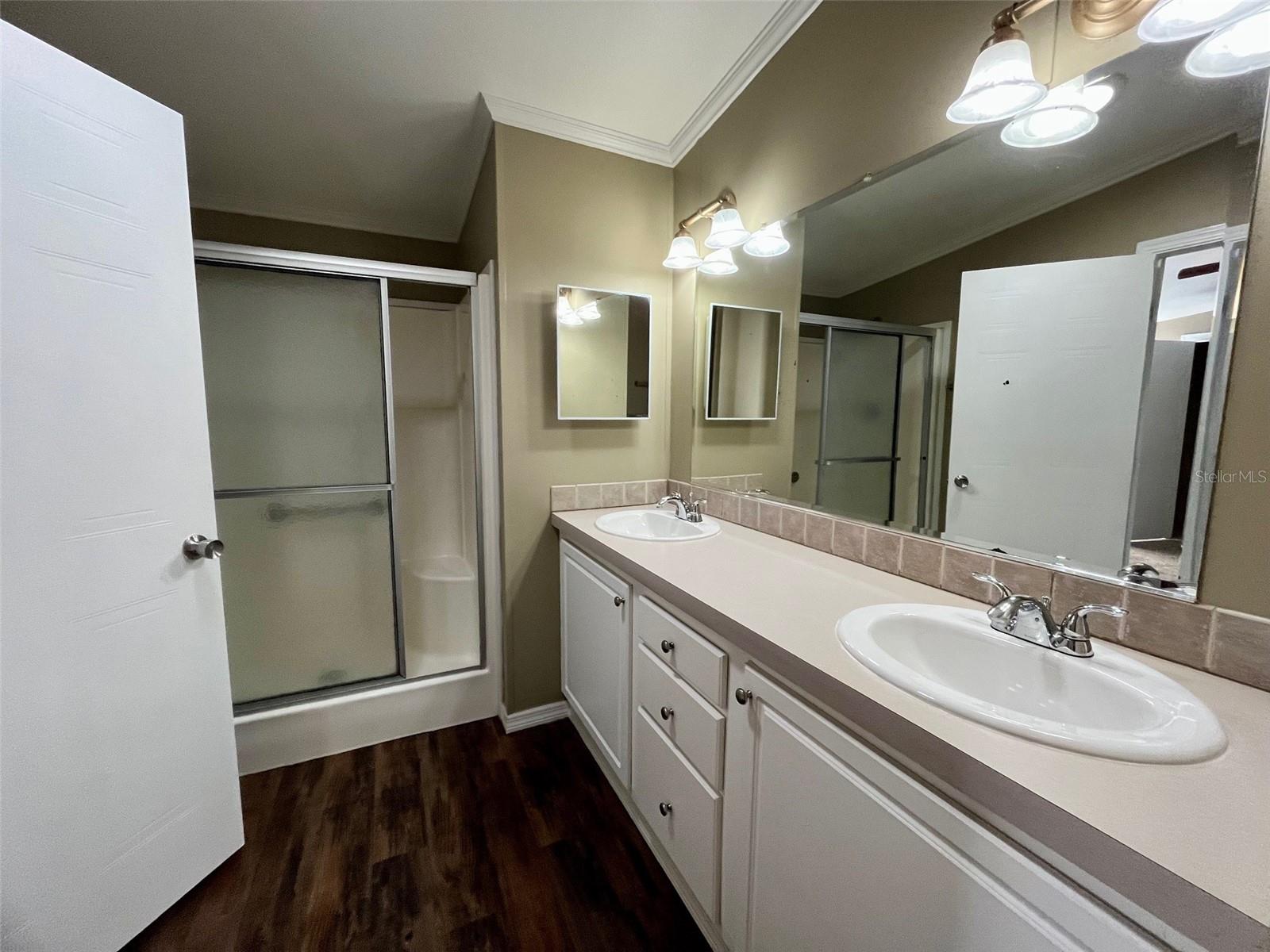 Image 16 of 29 For 1322 Live Oak Parkway