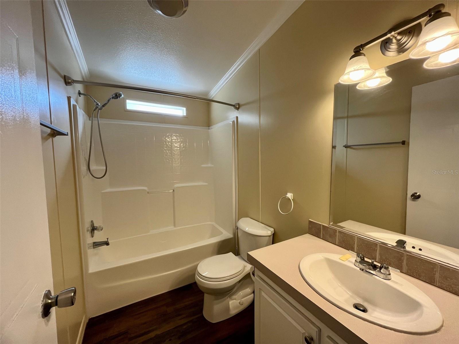 Image 19 of 29 For 1322 Live Oak Parkway