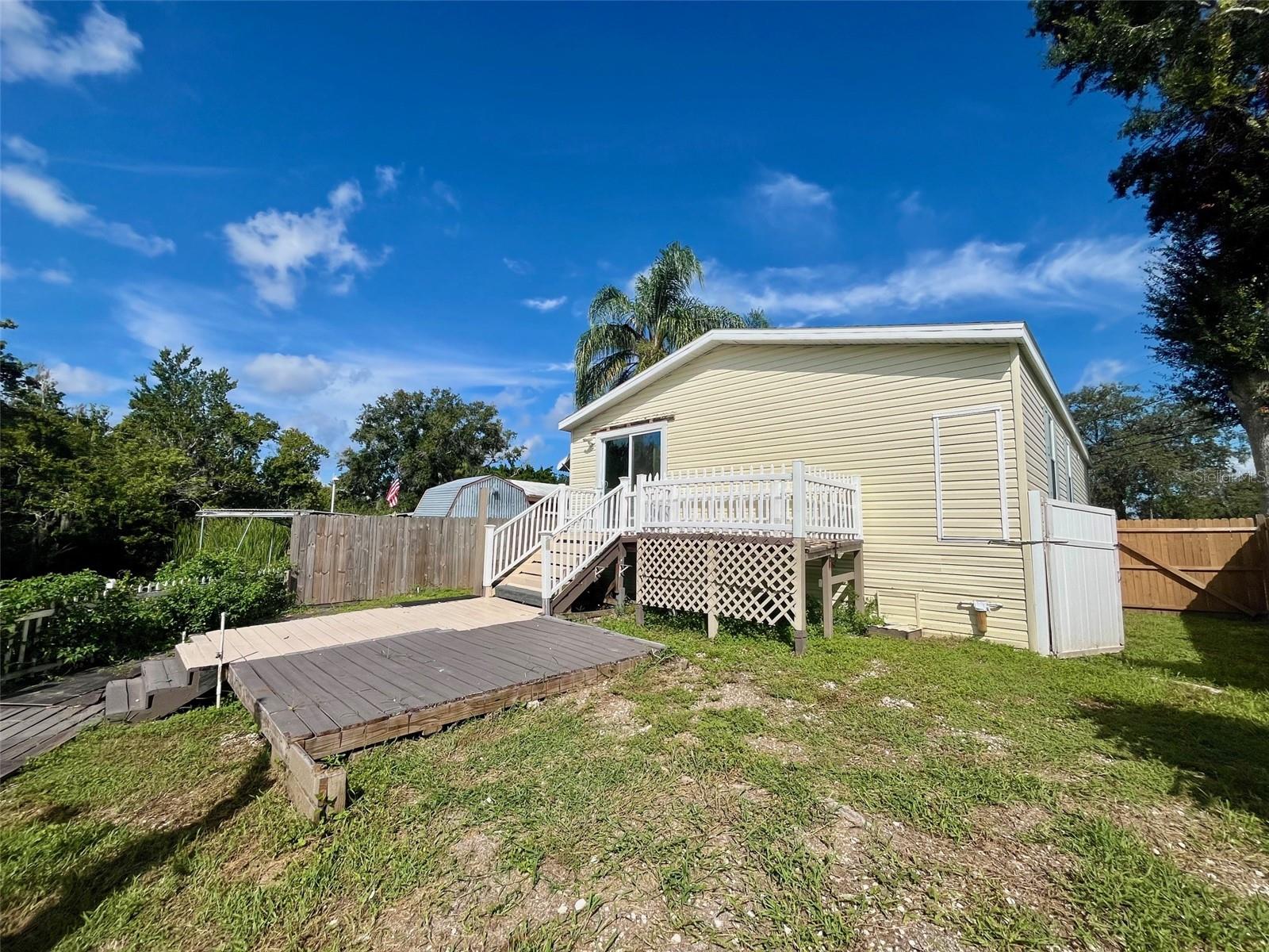 Image 25 of 29 For 1322 Live Oak Parkway
