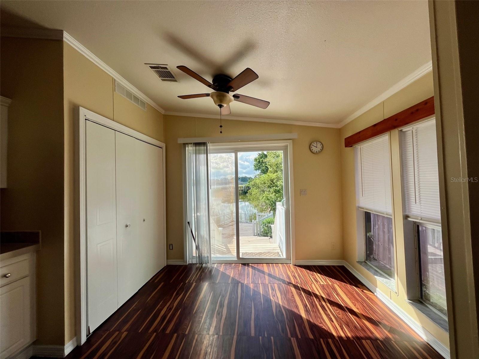 Image 5 of 29 For 1322 Live Oak Parkway