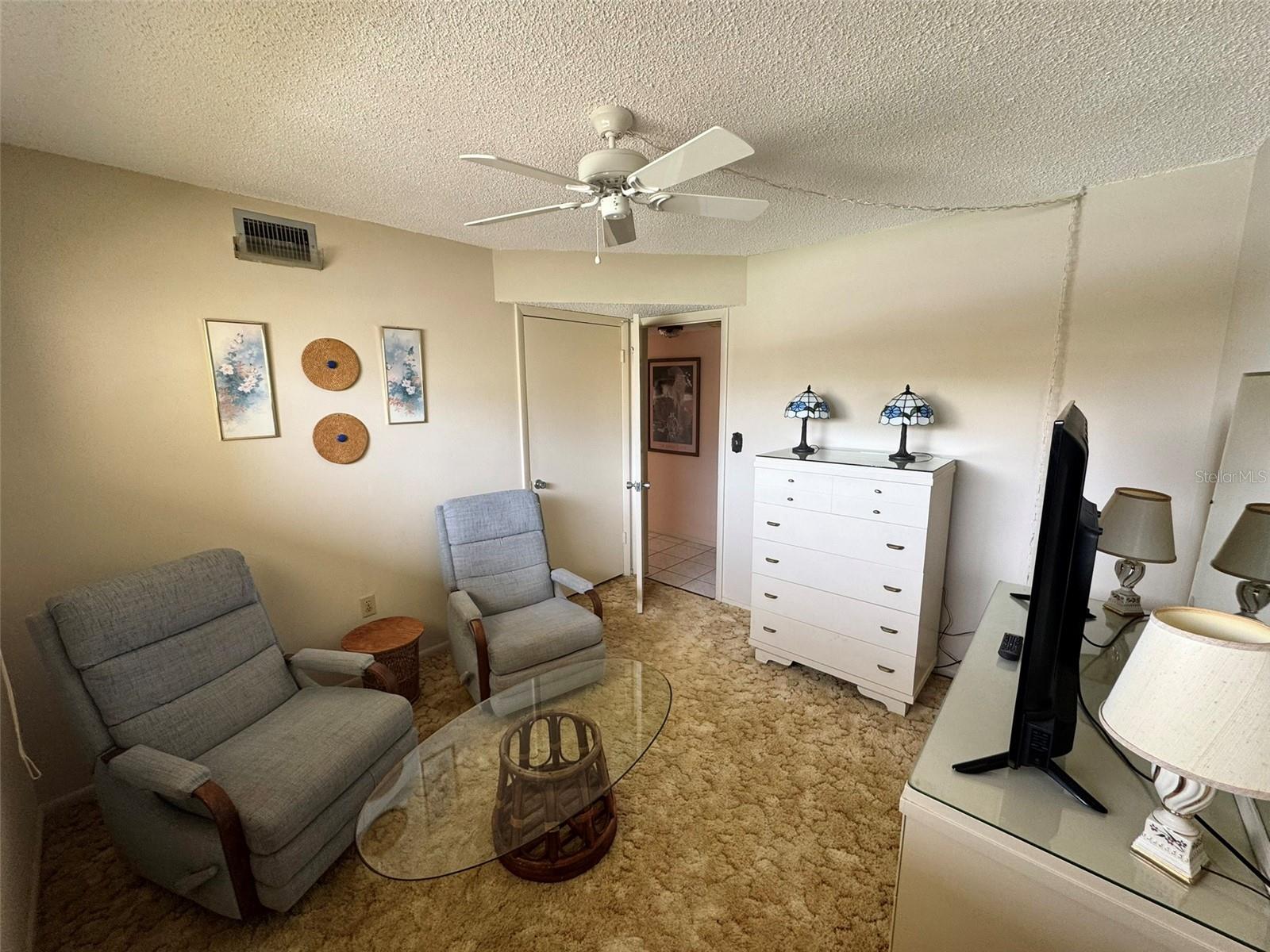 Image 15 of 51 For 4775 Cove Circle 403