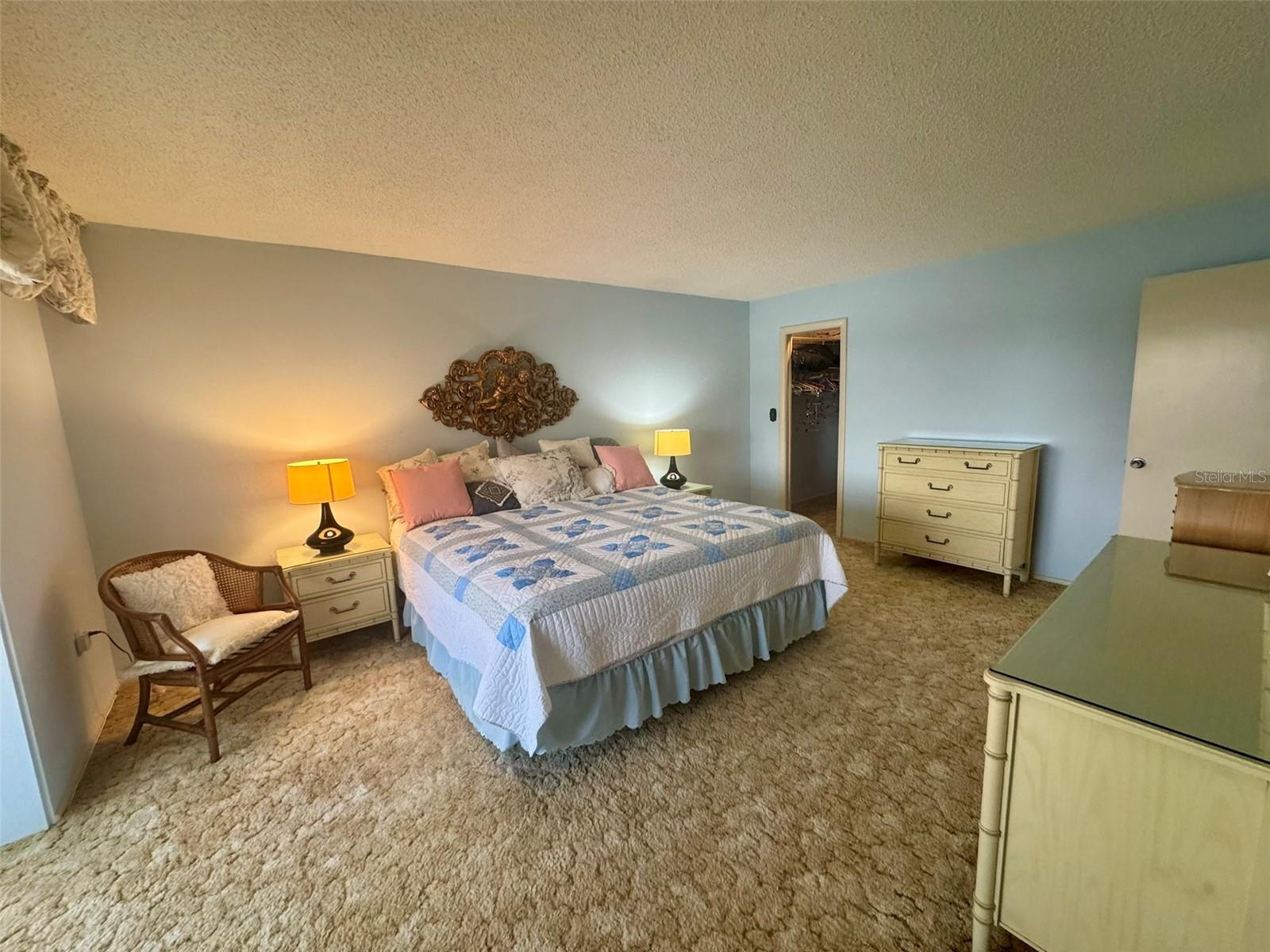 Image 19 of 51 For 4775 Cove Circle 403