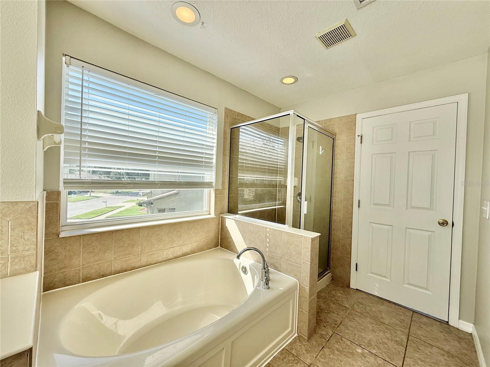 Image 25 of 37 For 11161 Creek Haven Drive